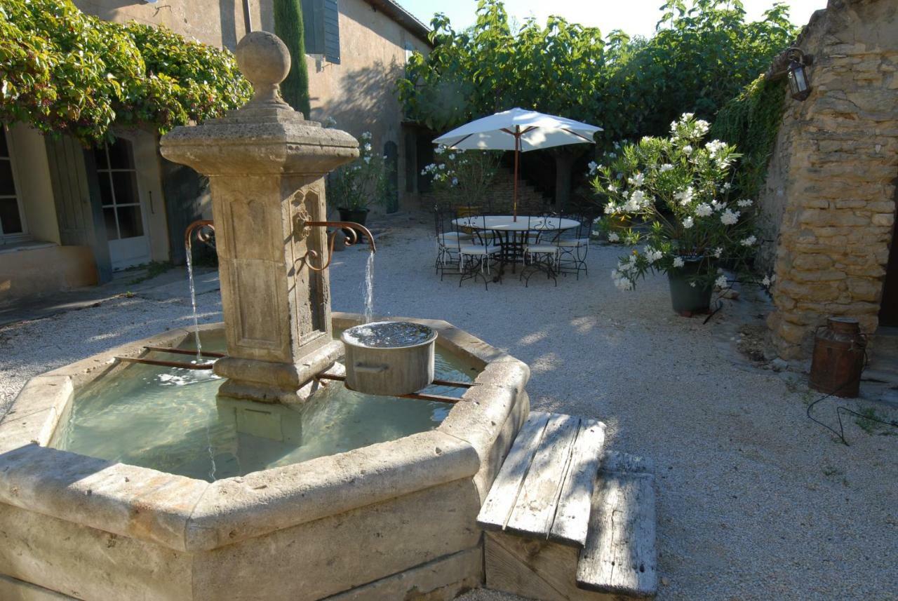 Clos De La Fontaine Cabrieres-d'Avignon Exterior photo